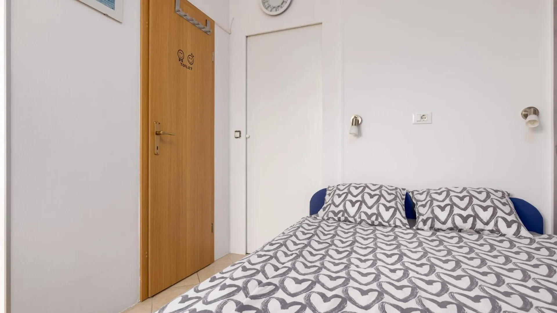 Studio With Terrace & Sea View Vrsar 0*,  Croatia